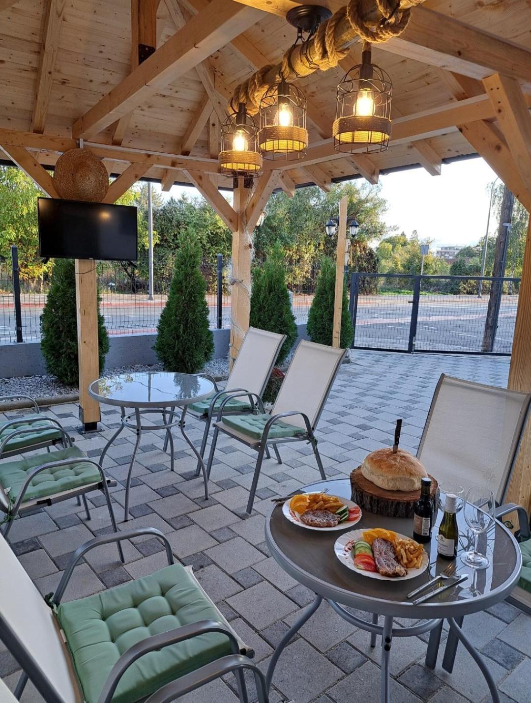 אוהריד Villa Ristovski מראה חיצוני תמונה