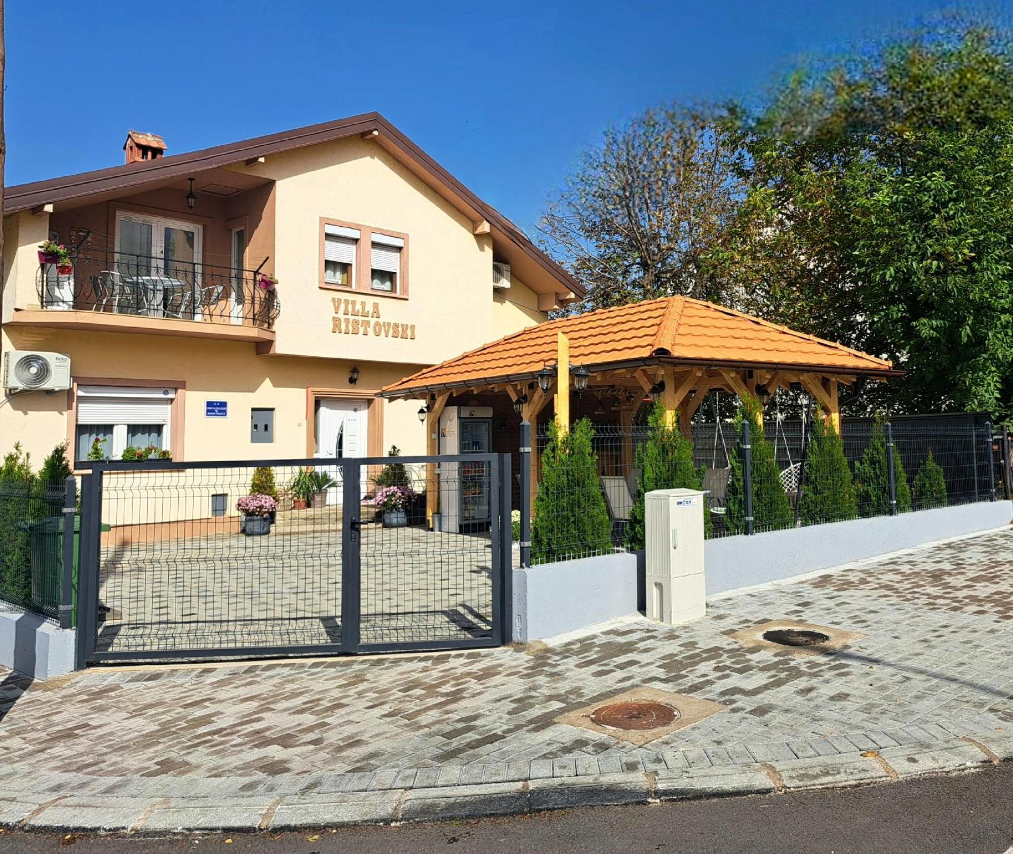 אוהריד Villa Ristovski מראה חיצוני תמונה